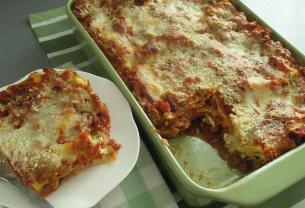 Lasagna with meat sauce